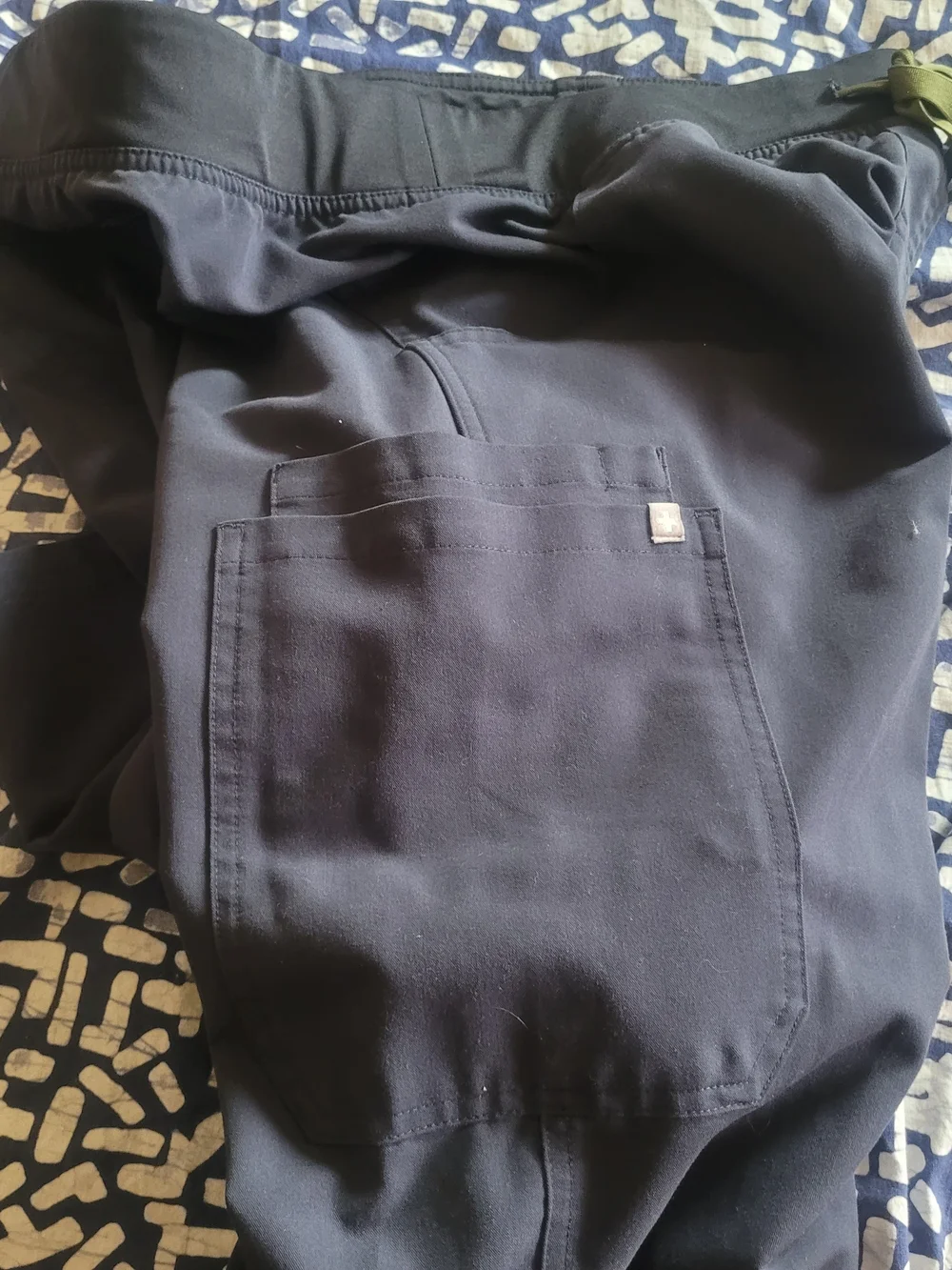 Figs Men's Navy Scrub Joggers with Olive Drawstring